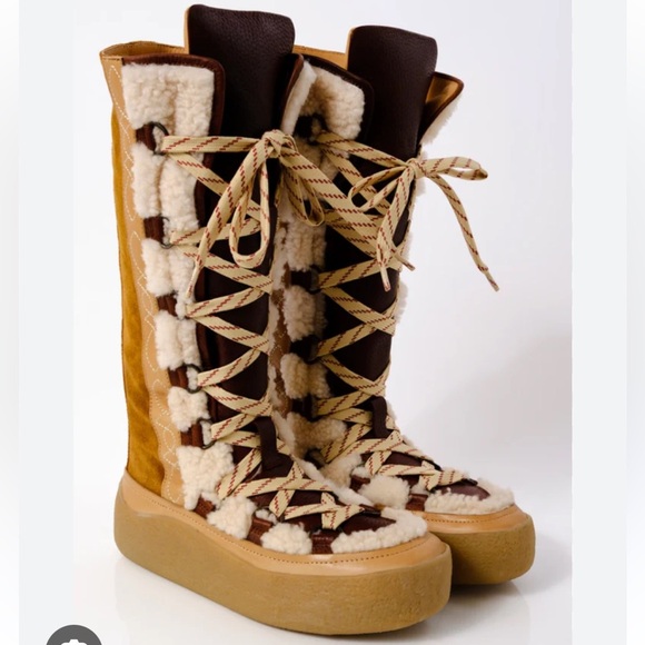 Free People Wilder Mukluk Boots Size 8 NIB READ - Picture 3 of 17